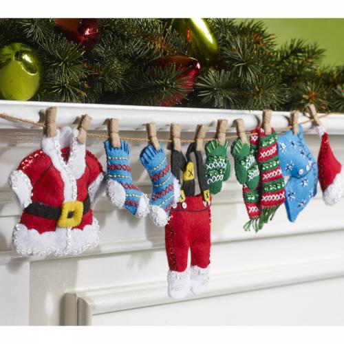 Набір для фетрової аплікації Home Decor - Santa’s Laundry Garland Bucilla 86683 фото 2