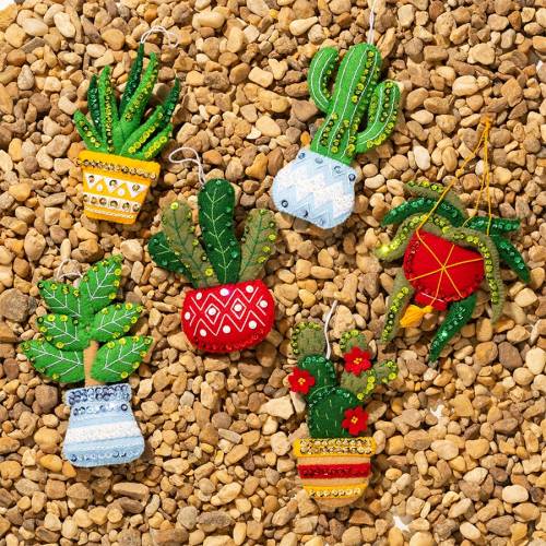 Набір для фетрової аплікації Ornament Kits - Holiday Houseplants Bucilla 89634E фото 10