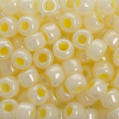 05002 бисер Mill Hill, 3/0 Yellow Creme Pebble Glass Beads фото 2